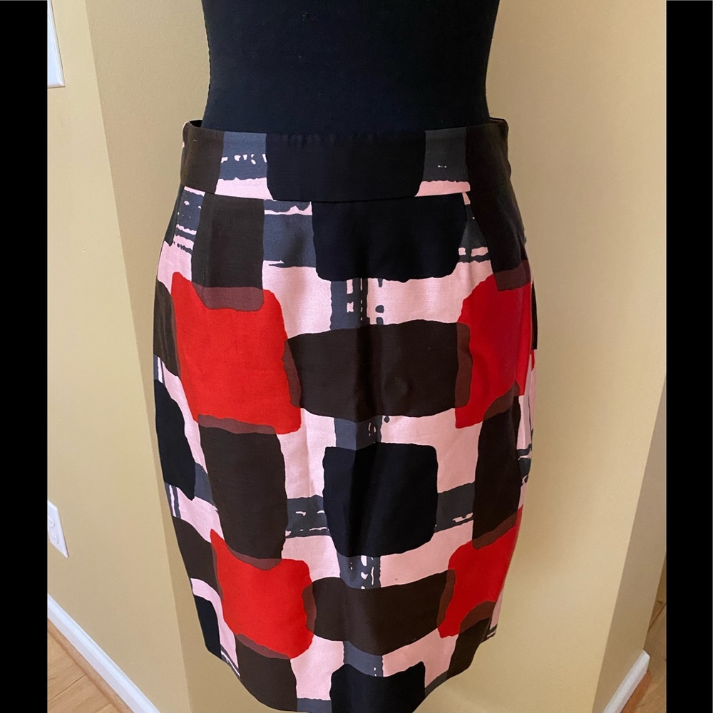 Size 2 Kate Spade red and pink and black skirt.